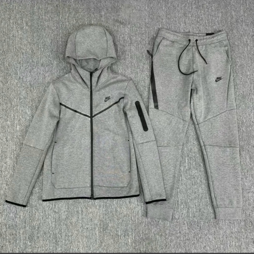 Nike Heather Gray Apparel